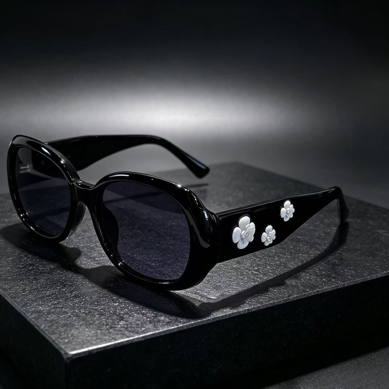 Vintage Fashion De - Französische Retro-Kamelien-Sonnenbrille für Damen, Trendige Mode-Outdoor-Brille,
