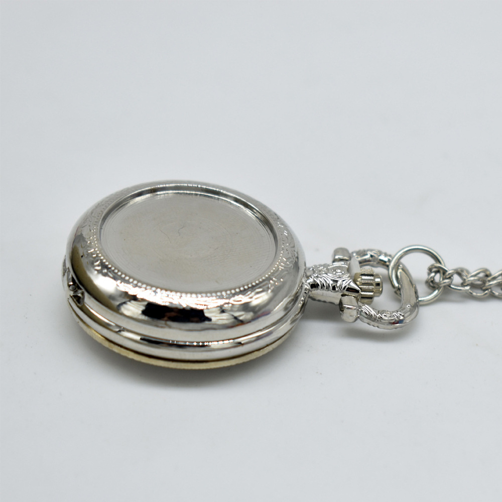 Maßgefertigte Vintage Metall-T – Vintage Fashion Watches Bewertung und Preis