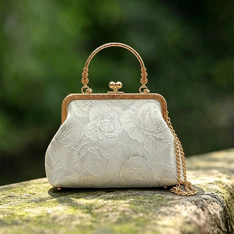 Vintage-Handtasche mit Blumens – Vintage Fashion In Chinese Bewertung und Preis