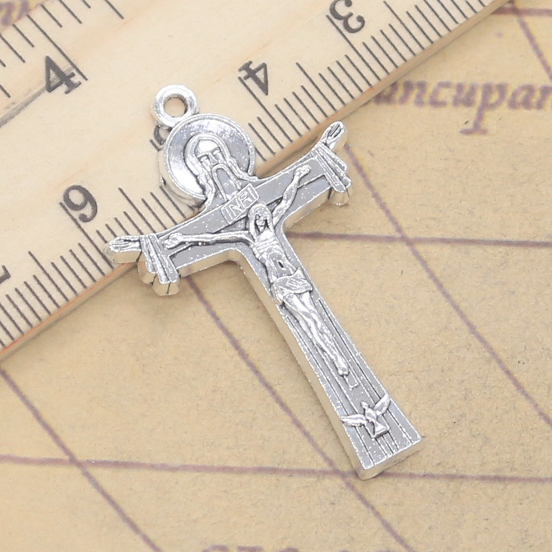 10 Stück Charms Kreuz Jesus 40 – Vintage Fashion Finds Bewertung und Preis