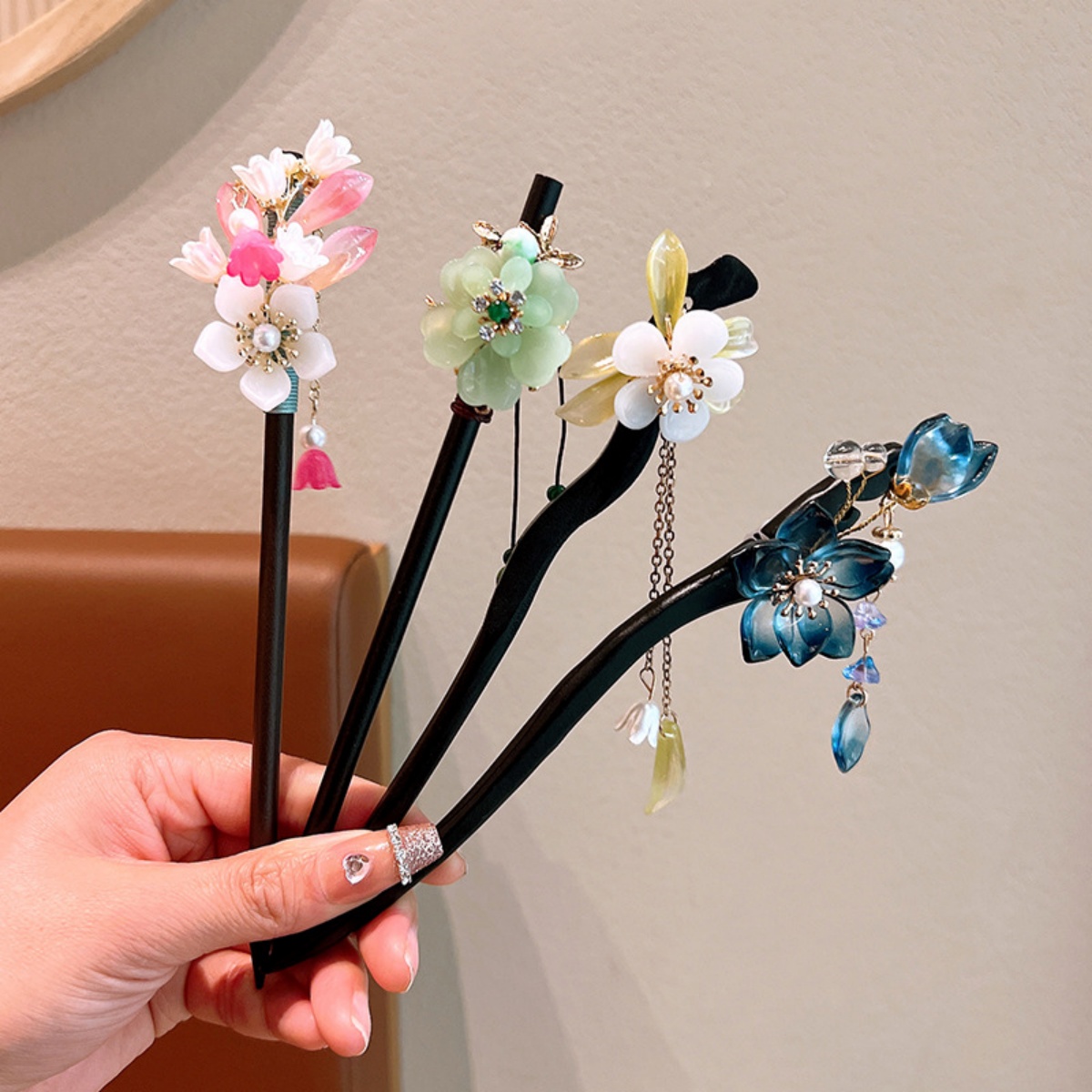 Exquisite Blume Quaste Holz Ha – Vintage Fashion In Chinese Bewertung und Preis