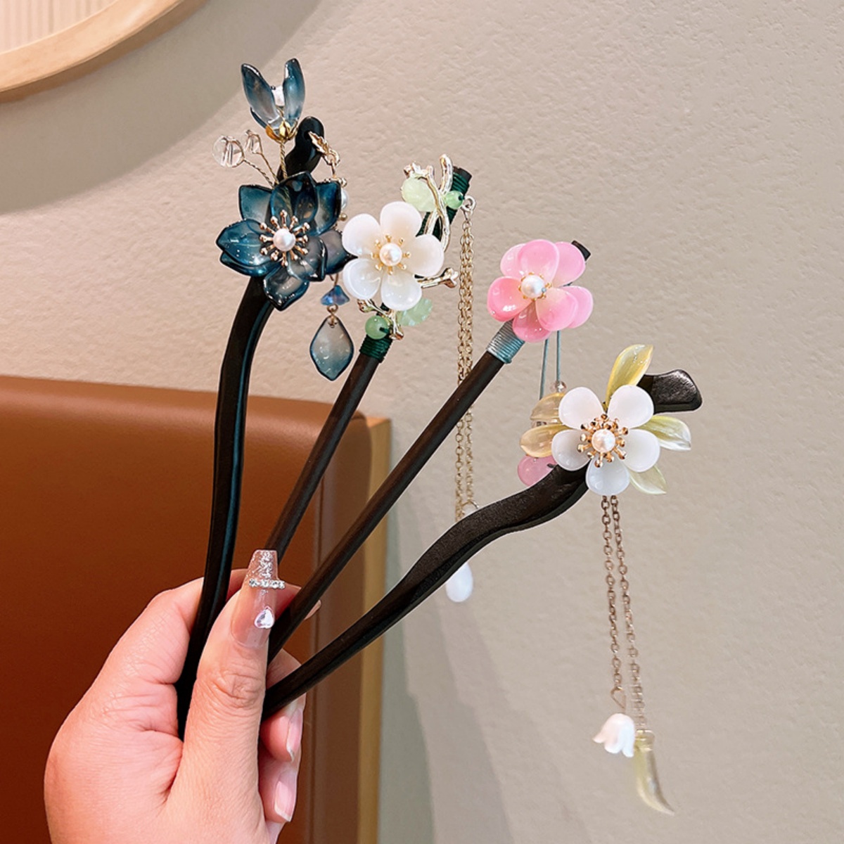 Exquisite Blume Quaste Holz Ha – Vintage Fashion In Chinese Bewertung und Preis